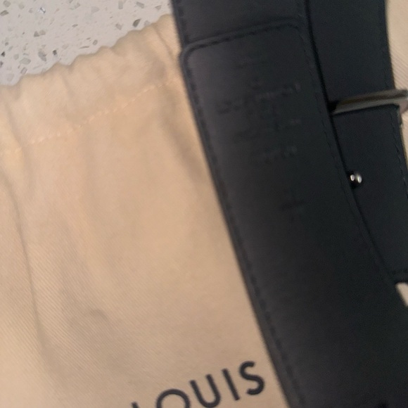 Louis Vuitton Belt - Picture 5 of 7